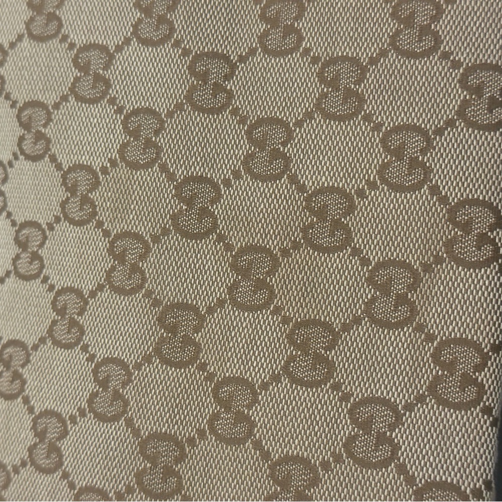 Gucci Tan and Green Messenger Bag with Signature Monogram - Picture 12 of 17